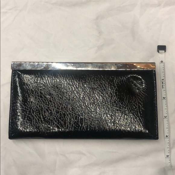 Black Clutch - Picture 2 of 3